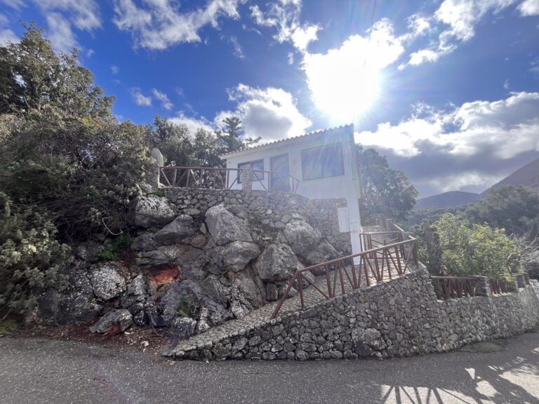 Fully Furnished 2-Bedroom Home with Mezzanine & Panoramic Views in Apokoronas - 13