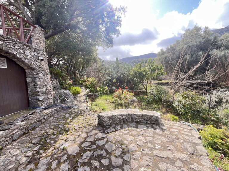 Fully Furnished 2-Bedroom Home with Mezzanine & Panoramic Views in Apokoronas - 37