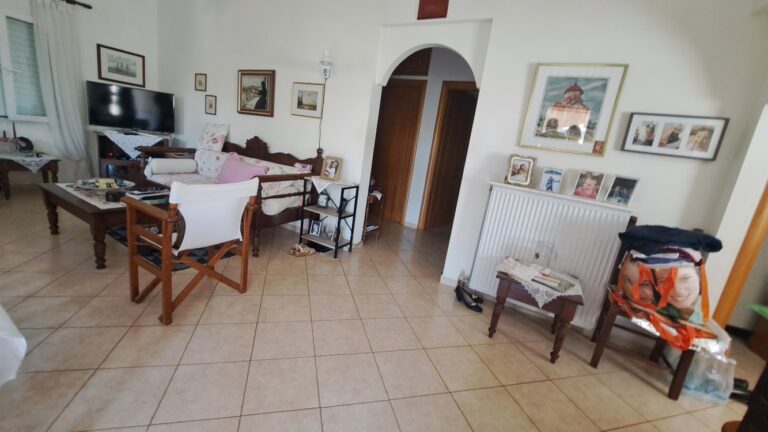 Charming 2-Bedroom House for Long-Term Rent in Kefalas - 5