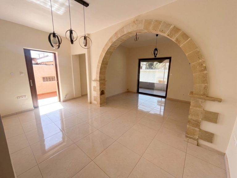 3bd Long term Rental in Vafes village - 16