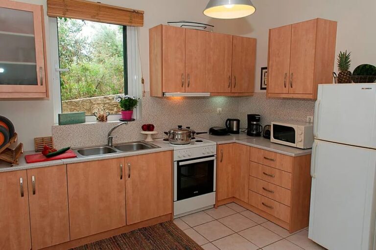 Holiday Home with Private Pool Near Lake Kournas - 9